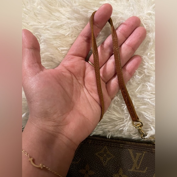 Authentic Vintage LOUIS VUITTON Monogram Papillon Pochette - Picture 7 of 8